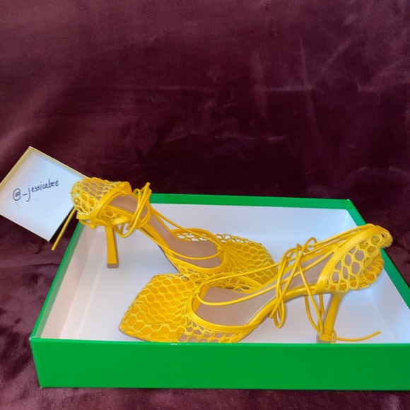 Yellow BOTTEGA VENETA Stretch Square-Toe Wrap Tie Mesh Pumps US 8 / EU 38 - Picture 2 of 7